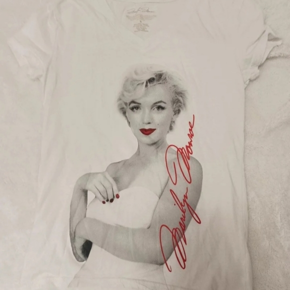 Marilyn Monroe TShirt - Picture 2 of 7